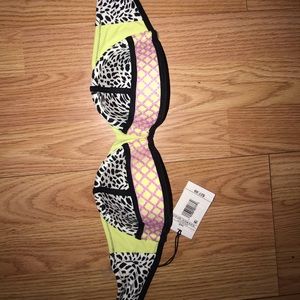 strapless bikini top
